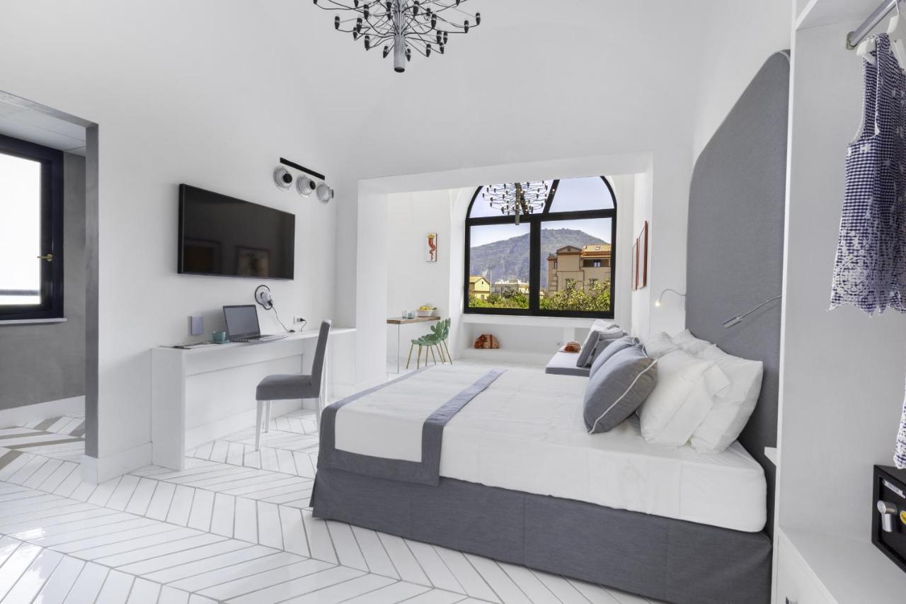 Estate4Home - Iommella Luxury Rooms Сант'Анджелло Экстерьер фото