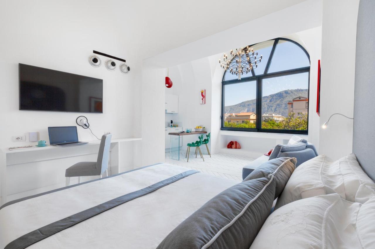 Estate4Home - Iommella Luxury Rooms Сант'Анджелло Экстерьер фото